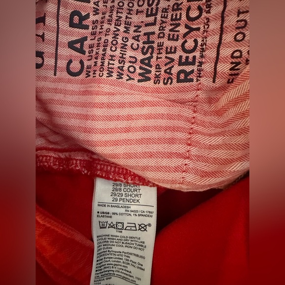 GAP Bold Red Mid Rise Pants - Picture 5 of 5